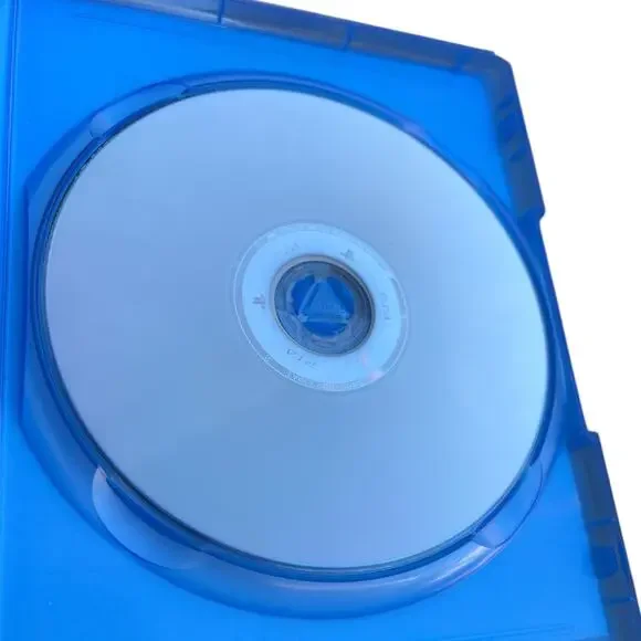 EA Sports UFC + UFC 3 PS4 Game Bundle - Picture 9 of 9